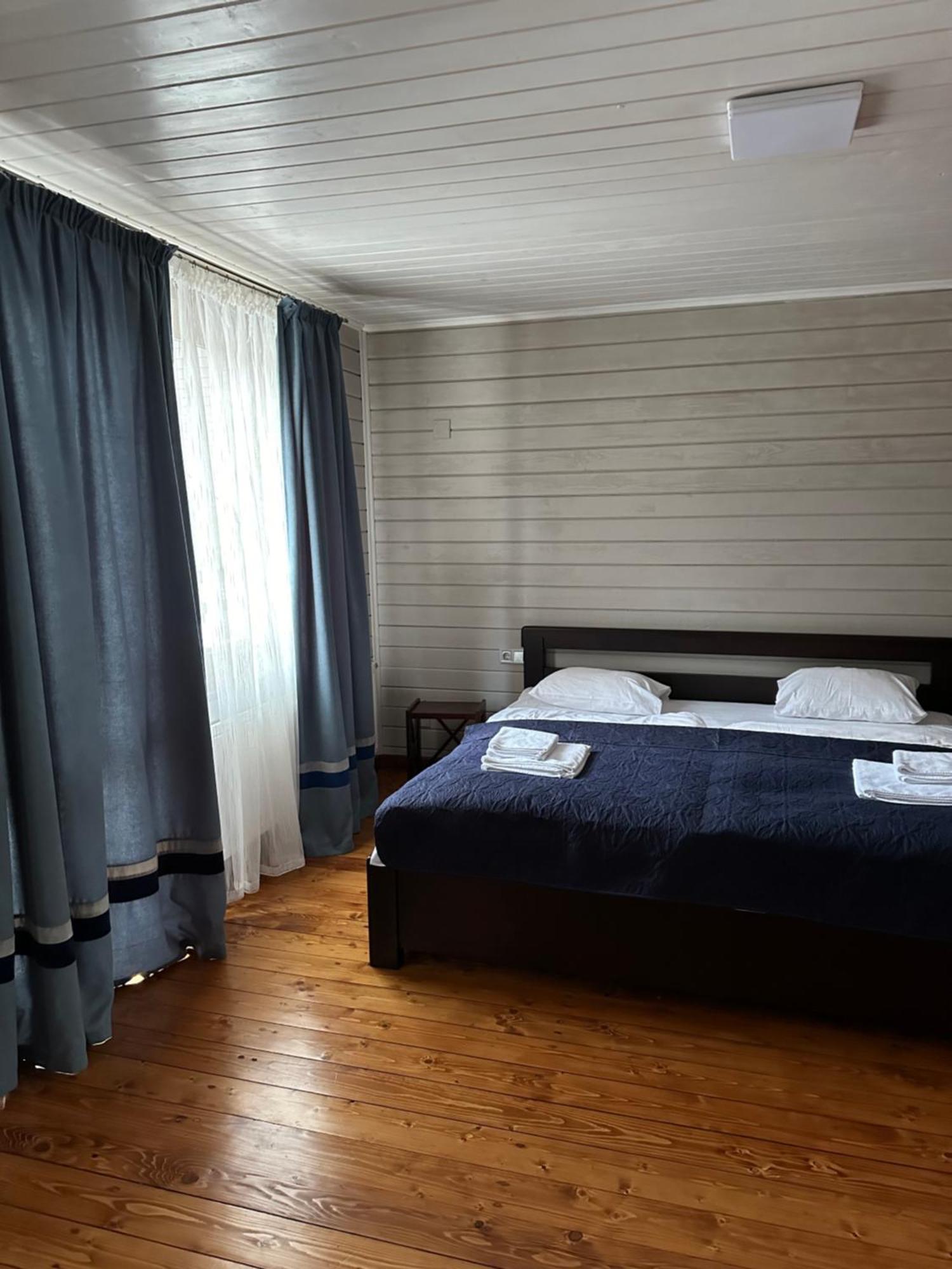 Bambetli Villa Tatariv Bagian luar foto