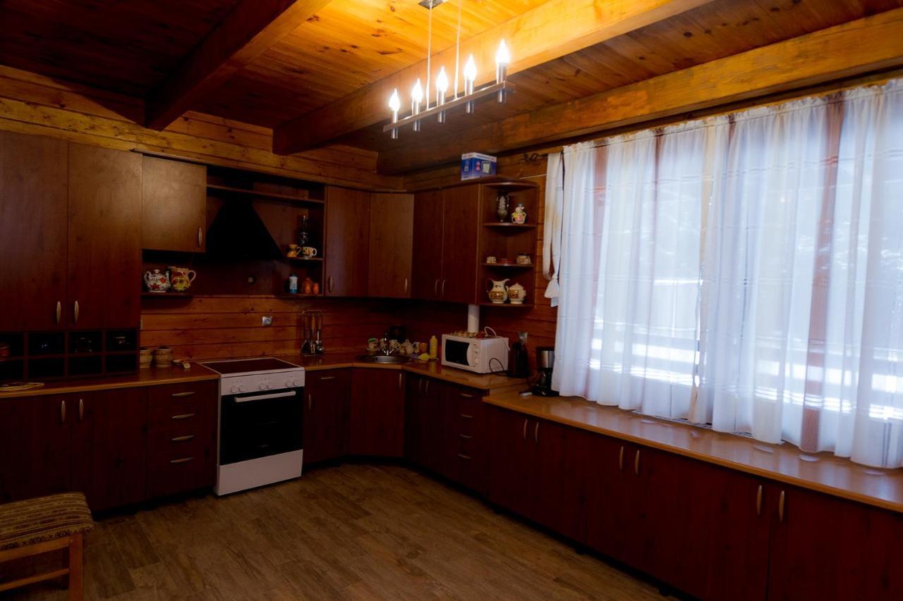 Bambetli Villa Tatariv Bagian luar foto