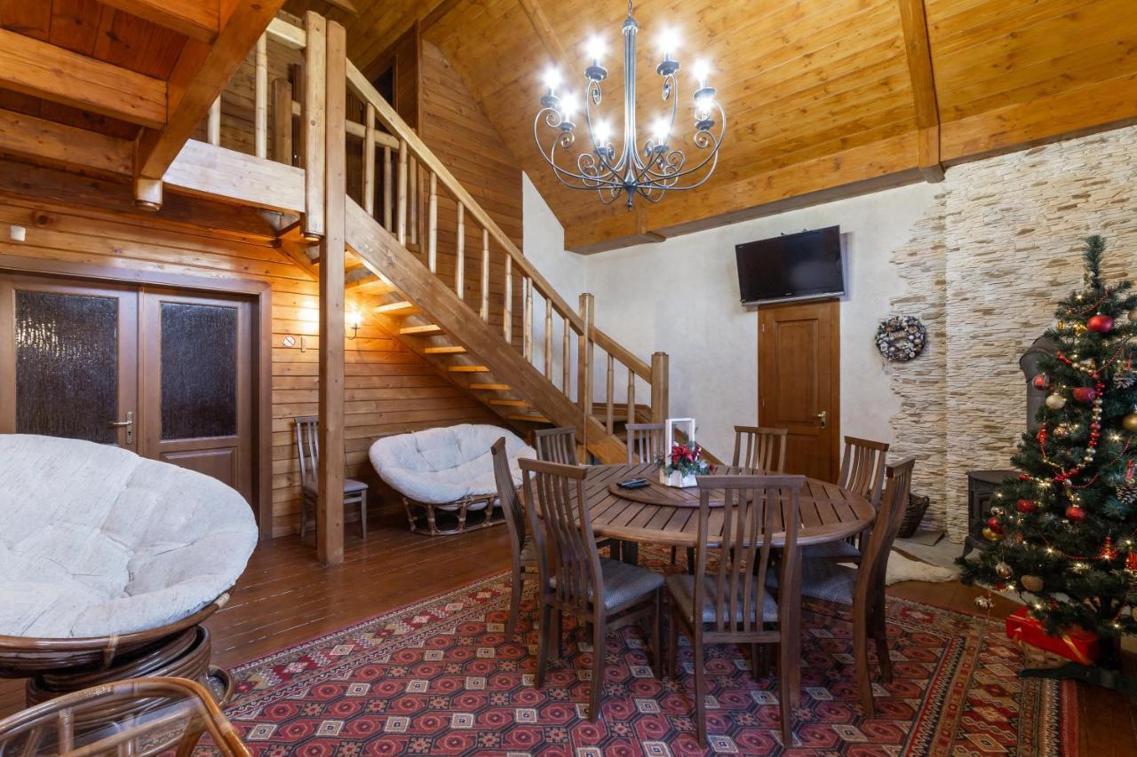Bambetli Villa Tatariv Bagian luar foto
