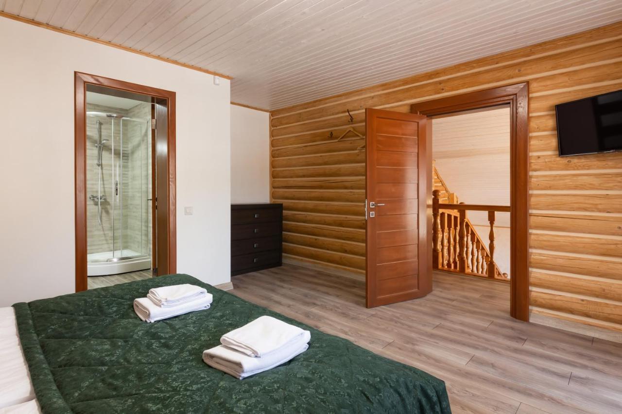 Bambetli Villa Tatariv Bagian luar foto